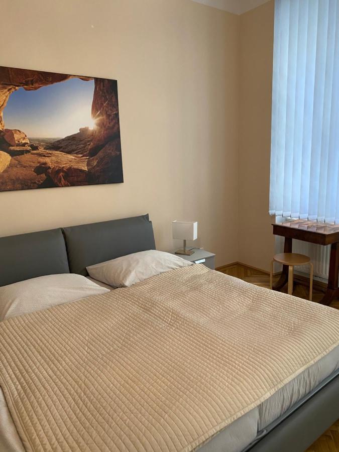 Apartment Mq
