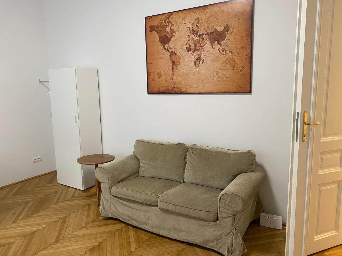 Apartment Mq *