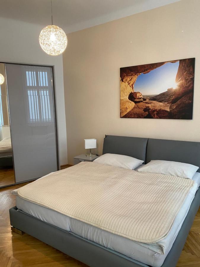 Apartment Mq *
